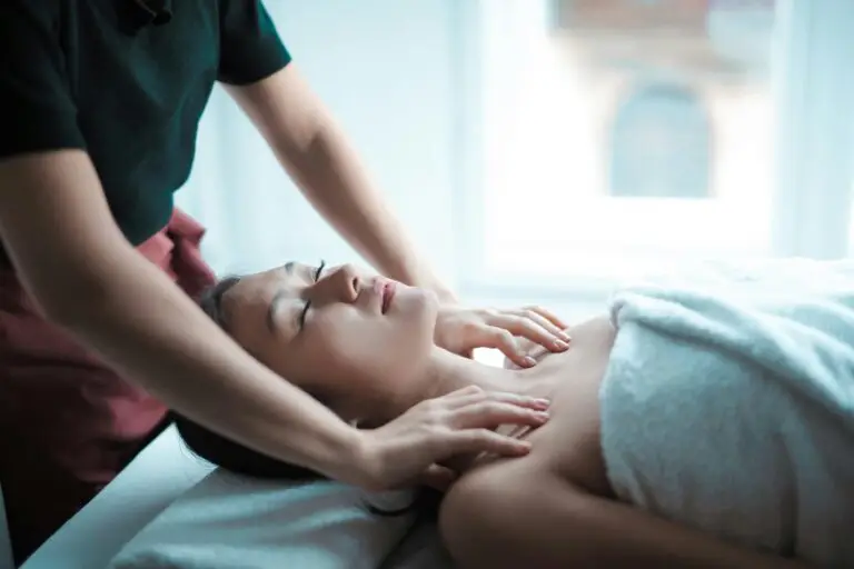 Relaxing shoulder massage for woman at Zennergy – premium wellness spa experience near you